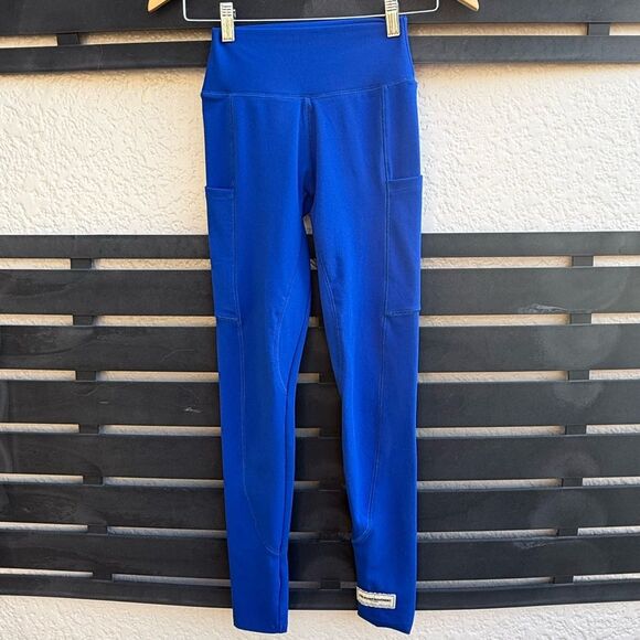 The Giving Movement High-Rise Leggings in Recycled Softskin | Blue | Small - Picture 3 of 8